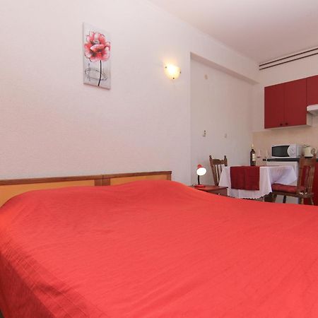 Family Friendly Apartments With A Swimming Pool Baska Voda, Makarska - 12442 ห้อง รูปภาพ