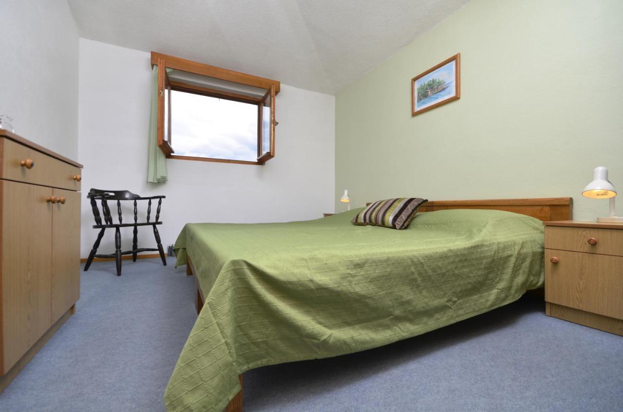 Family Friendly Apartments With A Swimming Pool Baska Voda, Makarska - 12442 ภายนอก รูปภาพ