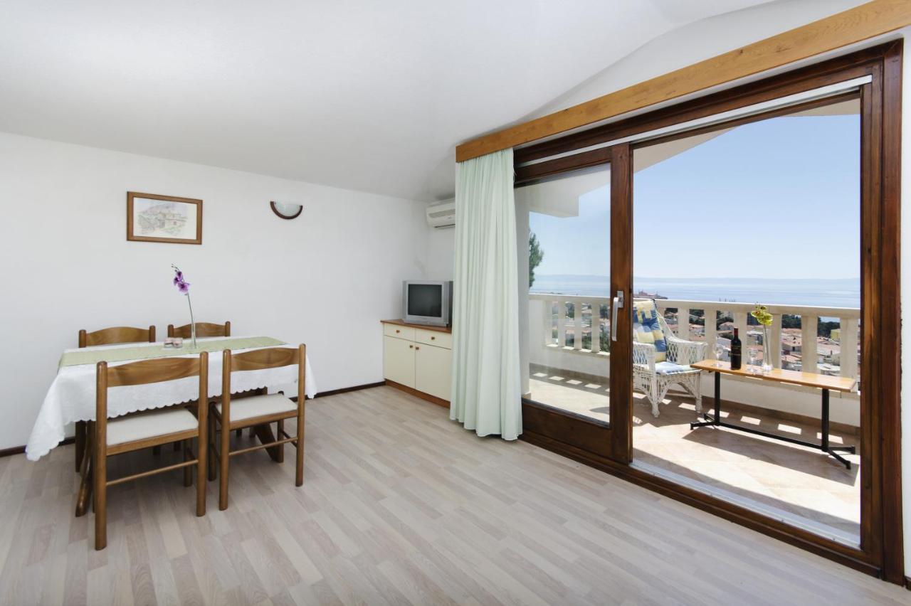 Family Friendly Apartments With A Swimming Pool Baska Voda, Makarska - 12442 ภายนอก รูปภาพ