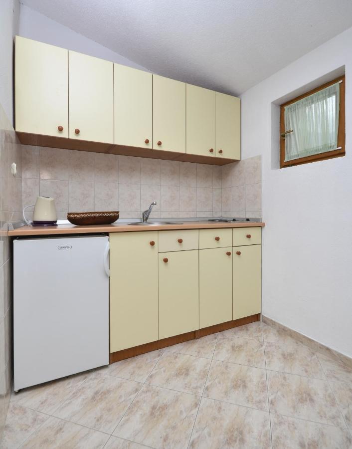 Family Friendly Apartments With A Swimming Pool Baska Voda, Makarska - 12442 ภายนอก รูปภาพ