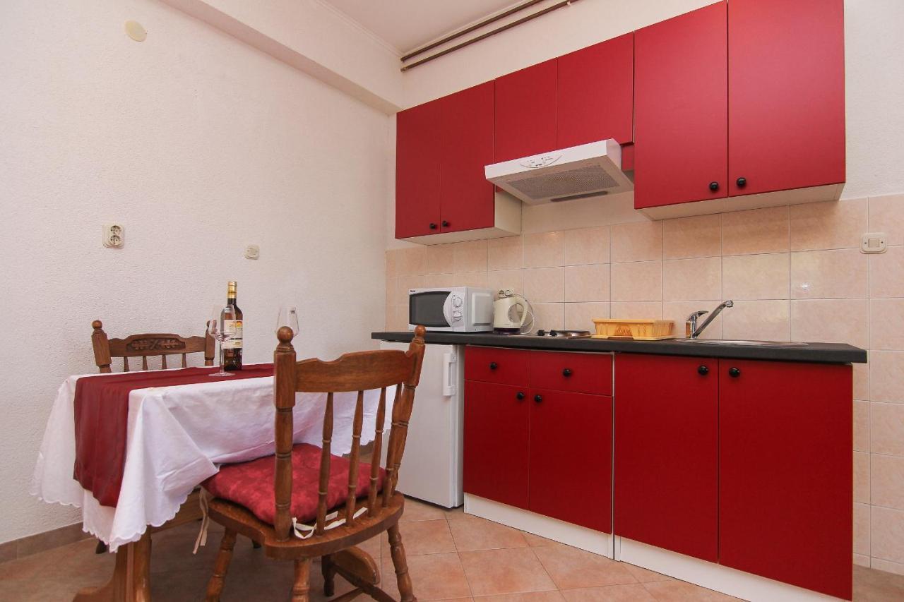 Family Friendly Apartments With A Swimming Pool Baska Voda, Makarska - 12442 ภายนอก รูปภาพ